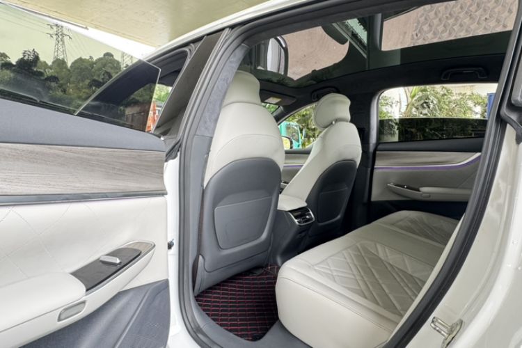 Used CHANGAN NEVO A07 2023 Range-Extended 200 Pro Interior 4