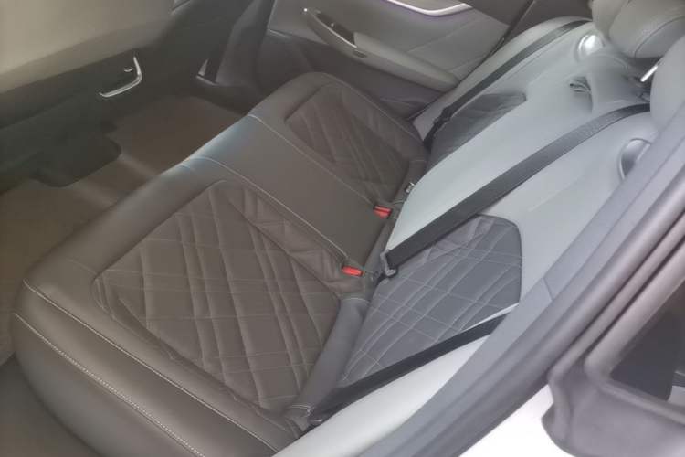 Used CHANGAN NEVO A07 2023 Range-Extended 200 Pro Left Rear Seat