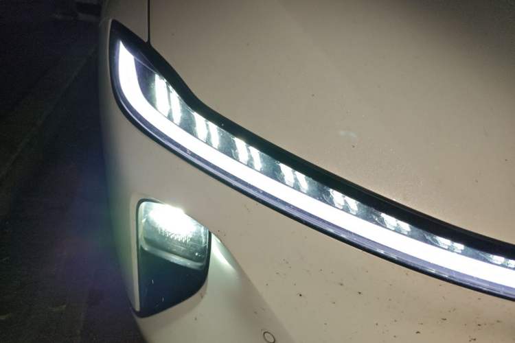 Used CHANGAN NEVO A07 2023 Range-Extended 200 Pro Right Front Headlight