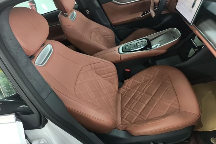 Used CHANGAN NEVO A07 2023 Range-Extended 200 Max Right Front Seat