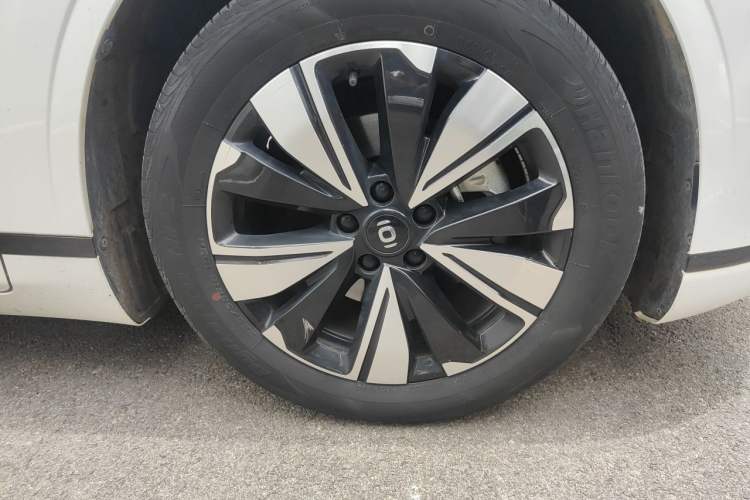 Used CHANGAN NEVO A07 2023 Range-Extended 200 Air Right Front Wheel Hub