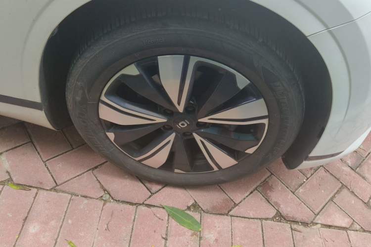 Used CHANGAN NEVO A07 2023 Range-Extended 200 Pro Right Front Wheel Hub