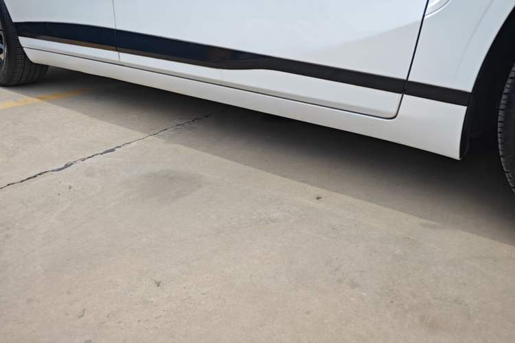 Used CHANGAN NEVO A07 2023 Range-Extended 200 Max Right Side Sill