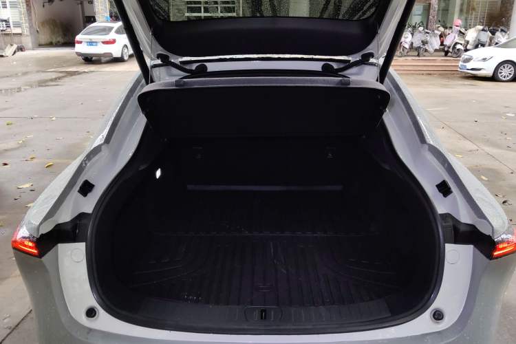 Used CHANGAN NEVO A07 2023 Range-Extended 200 Pro Trunk