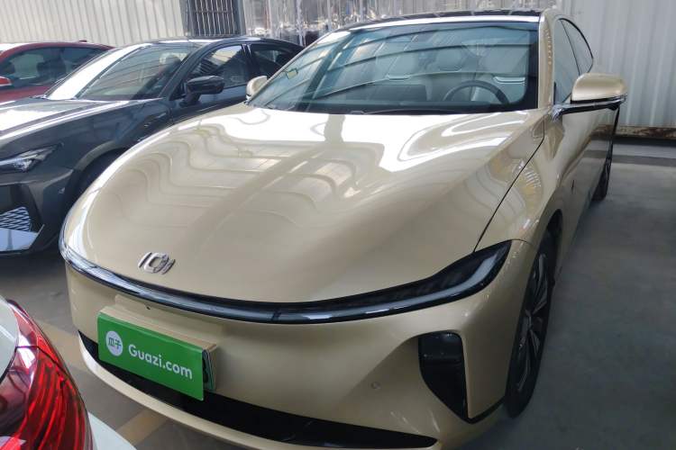 Used CHANGAN NEVO A07 2023 Range-Extended 200 Max Exterior 1