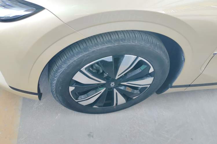 Used CHANGAN NEVO A07 2023 Range-Extended 200 Max Exterior 7
