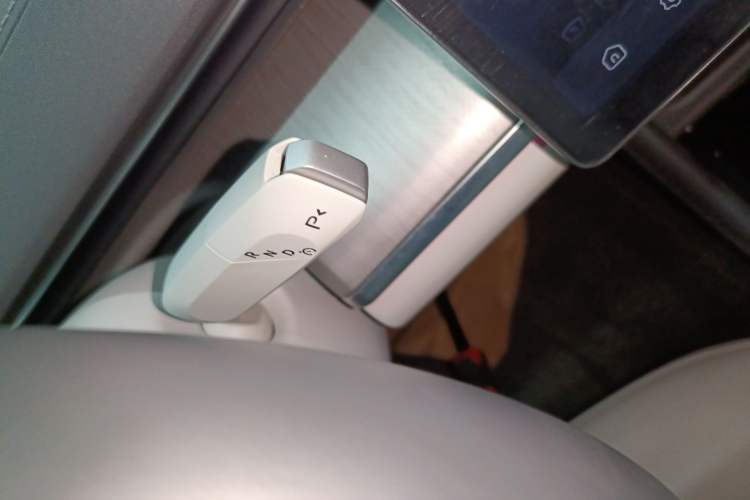Used CHANGAN NEVO A07 2023 Range-Extended 200 Max Gear Lever