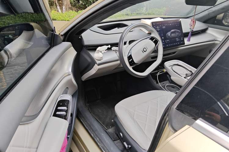 Used CHANGAN NEVO A07 2023 Range-Extended 200 Max Interior 3