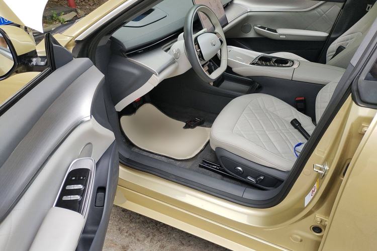 Used CHANGAN NEVO A07 2023 Range-Extended 200 Max Interior 3