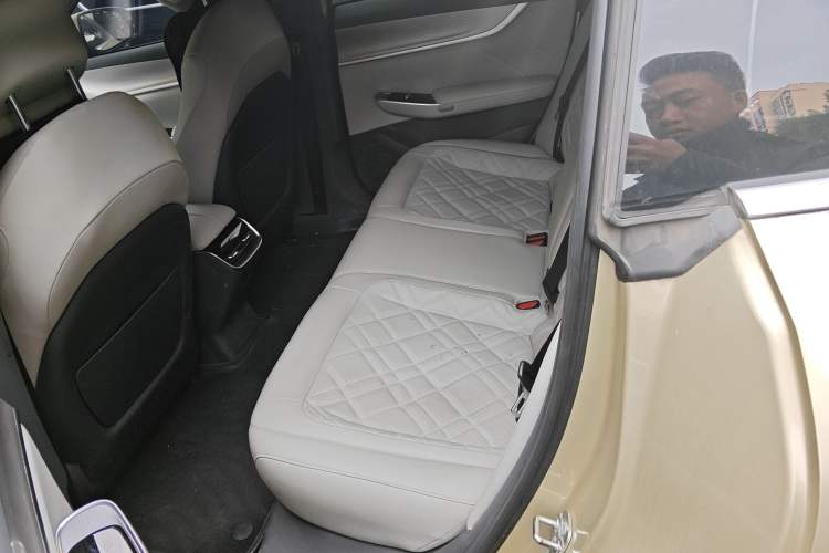 Used CHANGAN NEVO A07 2023 Range-Extended 200 Max Interior 4