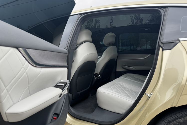Used CHANGAN NEVO A07 2023 Range-Extended 200 Max Interior 5