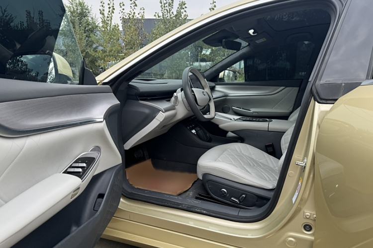 Used CHANGAN NEVO A07 2023 Range-Extended 200 Max Interior 6