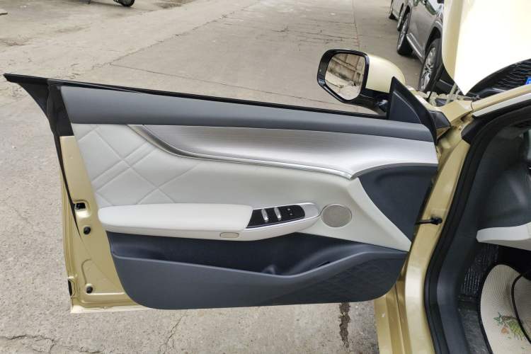 Used CHANGAN NEVO A07 2023 Range-Extended 200 Max Interior 7
