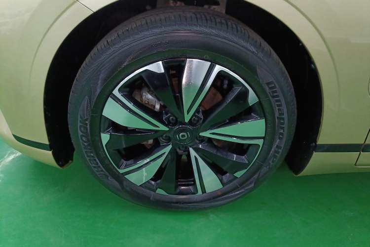 Used CHANGAN NEVO A07 2023 Range-Extended 200 Max Left Front Wheel Hub