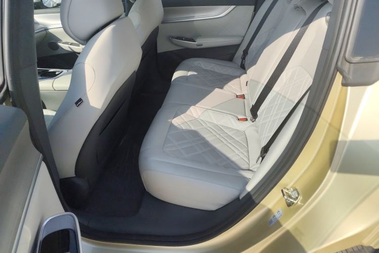 Used CHANGAN NEVO A07 2023 Range-Extended 200 Max Left Rear Seat