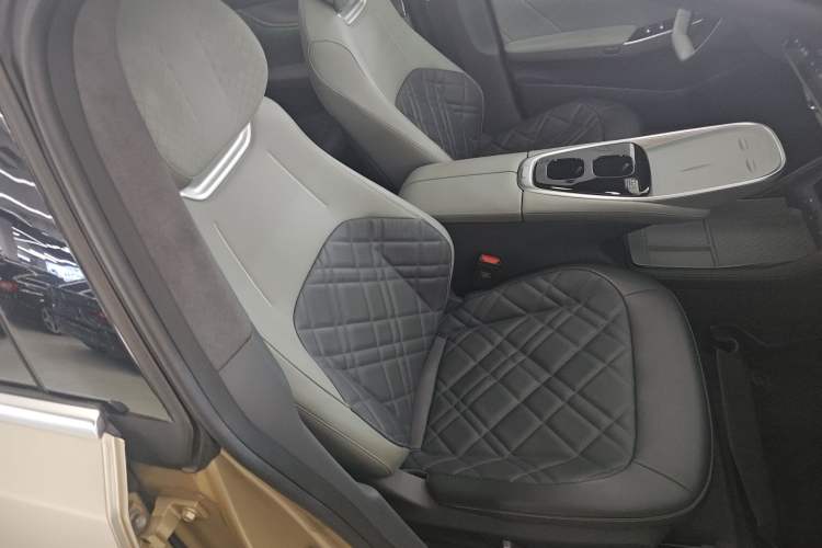 Used CHANGAN NEVO A07 2023 Pure Electric 515 Pro Right Front Seat