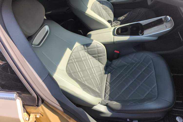 Used CHANGAN NEVO A07 2023 Range-Extended 200 Air Right Front Seat