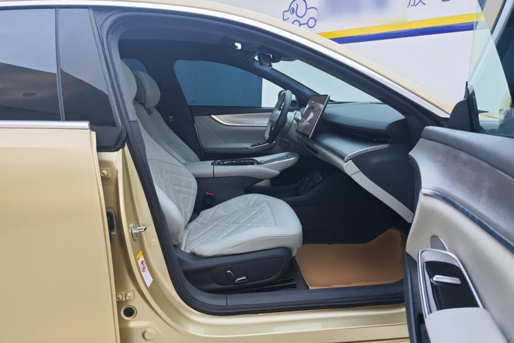 Used CHANGAN NEVO A07 2023 Range-Extended 200 Max Right Front Seat