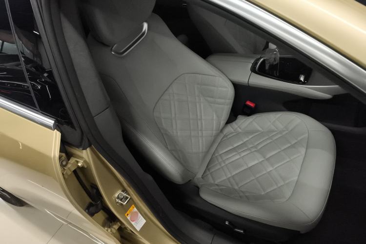 Used CHANGAN NEVO A07 2023 Range-Extended 200 Max Right Front Seat