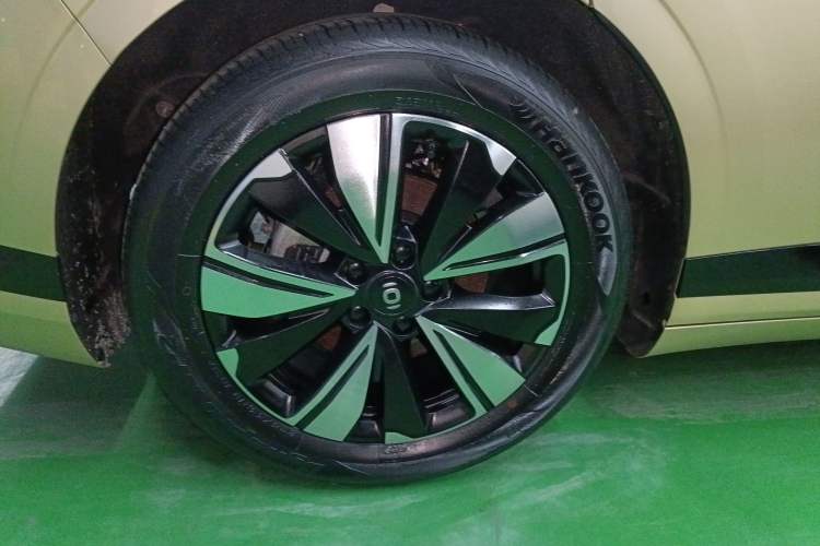 Used CHANGAN NEVO A07 2023 Range-Extended 200 Max Right Rear Wheel Hub