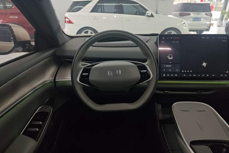 Used CHANGAN NEVO A07 2023 Pure Electric 515 Pro Steering Wheel