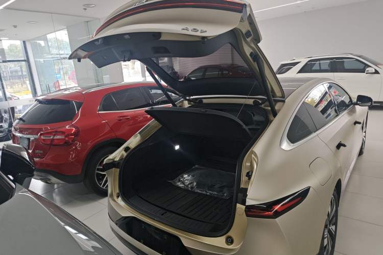 Used CHANGAN NEVO A07 2023 Pure Electric 515 Pro Trunk