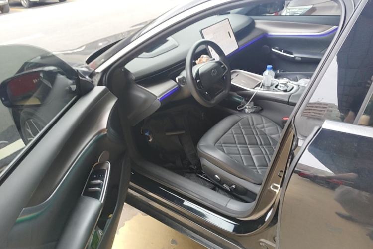 Used CHANGAN NEVO A07 2024 All-Electric "True Fragrance" Edition 515 Luxurious Model 58.9 kWh Driver Seat