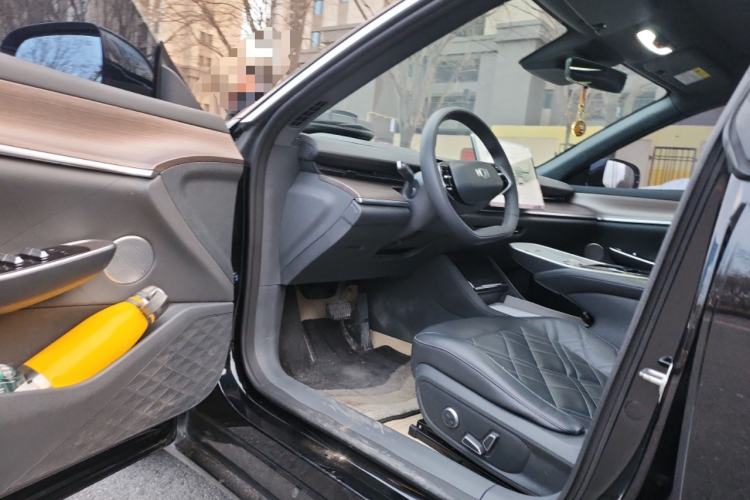 Used CHANGAN NEVO A07 2024 Pure Electric "True Fragrance" Edition 515 Prestige Model Driver Seat