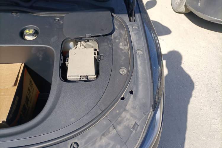 Used CHANGAN NEVO A07 2024 All-Electric "True Fragrance" Edition 710 Flagship Model Engine Bay Left