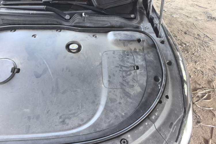 Used CHANGAN NEVO A07 2024 All-Electric "True Fragrance" Edition 710 Flagship Model Engine Bay Left