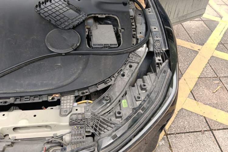 Used CHANGAN NEVO A07 2024 All-Electric "True Fragrant" Edition 515 Elite Model Engine Bay Left
