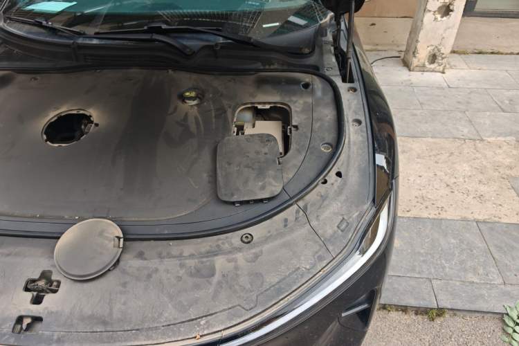 Used CHANGAN NEVO A07 2024 All-Electric "True Fragrant" Edition 515 Elite Model Engine Bay Left