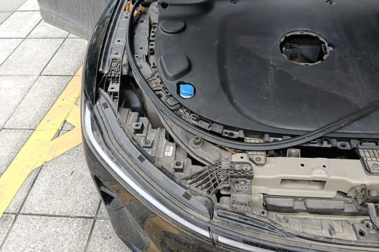 Used CHANGAN NEVO A07 2024 All-Electric "True Fragrant" Edition 515 Elite Model Engine Bay Right