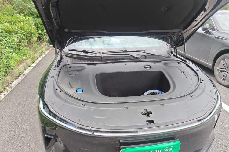 Used CHANGAN NEVO A07 2024 All-Electric "True Fragrance" Edition 710 Flagship Model Engine Bay Right