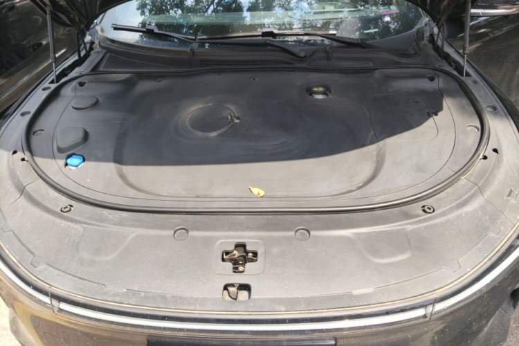 Used CHANGAN NEVO A07 2024 All-Electric "True Fragrance" Edition 710 Flagship Model Engine Bay