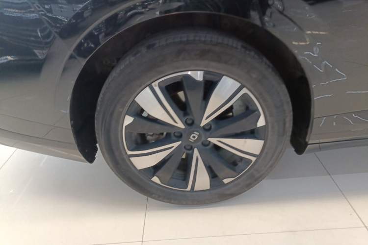 Used CHANGAN NEVO A07 2024 All-Electric "True Fragrant" Edition 515 Elite Model Exterior 3