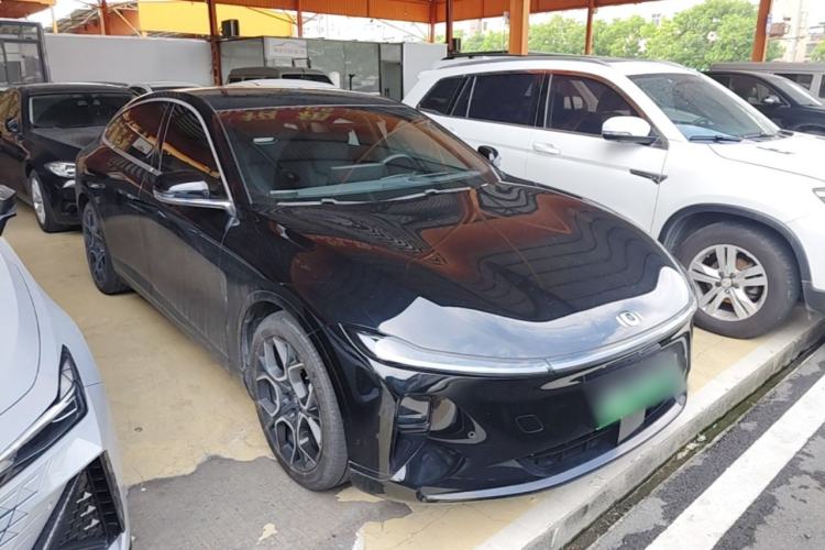 Used CHANGAN NEVO A07 2024 All-Electric "True Fragrance" Edition 515 Luxurious Model 58.9 kWh Front Right 45 Deg