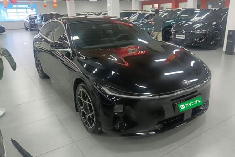 Used CHANGAN NEVO A07 2024 All-Electric "True Fragrance" Edition 710 Flagship Model Front Right 45 Deg