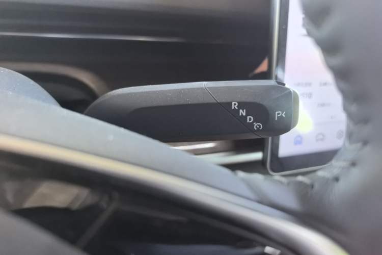 Used CHANGAN NEVO A07 2024 All-Electric "True Fragrance" Edition 710 Flagship Model Gear Lever
