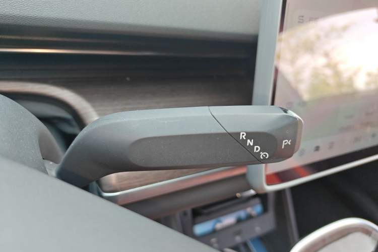 Used CHANGAN NEVO A07 2024 Pure Electric "True Fragrance" Edition 515 Prestige Model Gear Lever