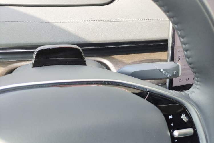 Used CHANGAN NEVO A07 2024 Pure Electric "True Fragrance" Edition 515 Prestige Model Gear Lever