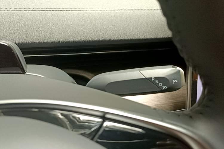 Used CHANGAN NEVO A07 2024 Pure Electric "True Fragrance" Edition 515 Prestige Model Gear Lever