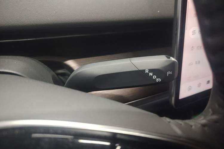 Used CHANGAN NEVO A07 2024 Pure Electric "True Fragrance" Edition 515 Prestige Model Gear Lever