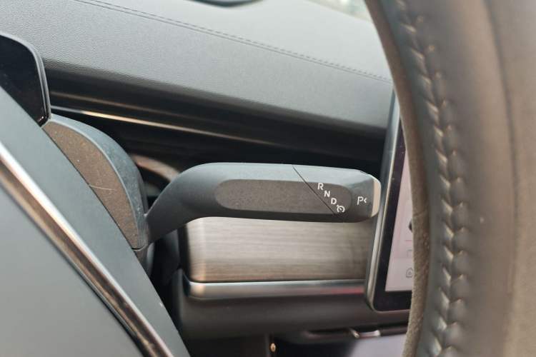 Used CHANGAN NEVO A07 2024 Pure Electric "True Fragrance" Edition 515 Prestige Model Gear Lever