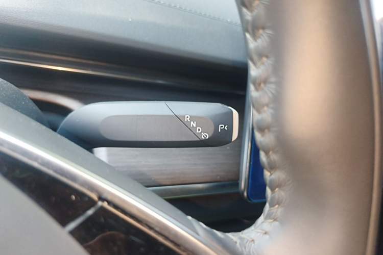 Used CHANGAN NEVO A07 2024 All-Electric "True Fragrance" Edition 710 Flagship Model Gear Lever