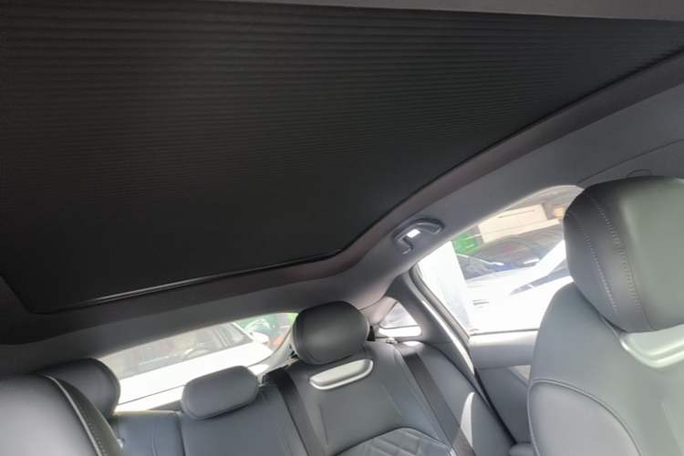 Used CHANGAN NEVO A07 2024 All-Electric "True Fragrant" Edition 515 Elite Model Headliner