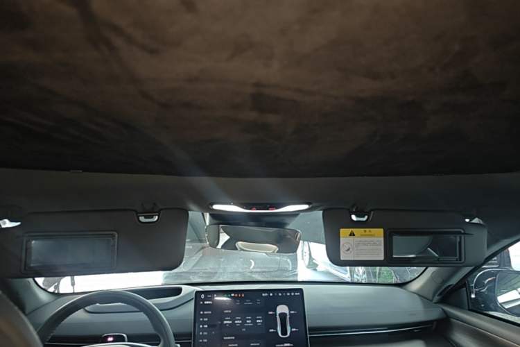 Used CHANGAN NEVO A07 2024 All-Electric "True Fragrance" Edition 515 Luxurious Model 58.9 kWh Headliner