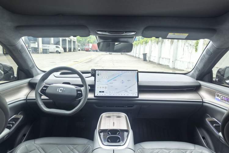 Used CHANGAN NEVO A07 2024 All-Electric "True Fragrance" Edition 710 Flagship Model Interior 6