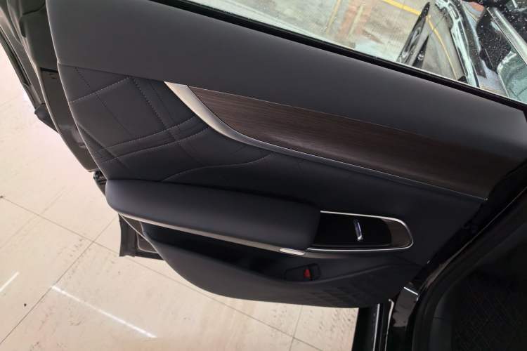 Used CHANGAN NEVO A07 2024 Pure Electric "True Fragrance" Edition 515 Prestige Model Interior 9
