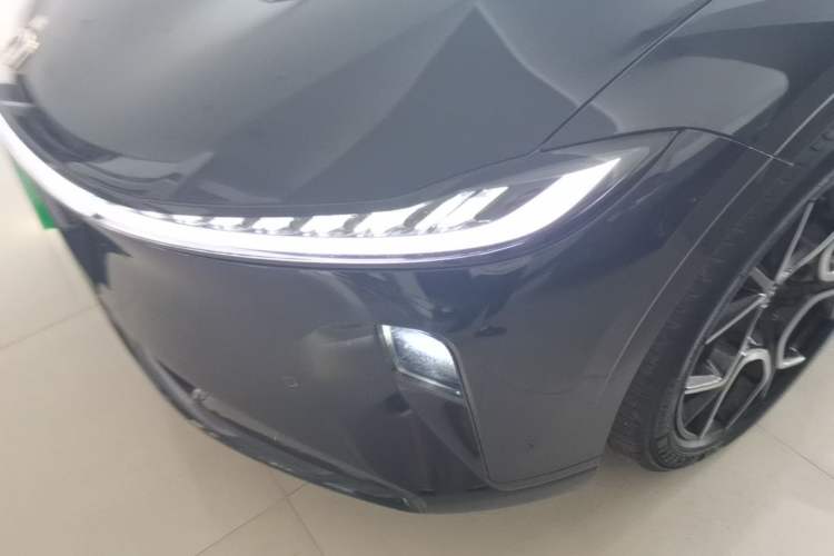 Used CHANGAN NEVO A07 2024 All-Electric "True Fragrance" Edition 515 Luxurious Model 58.9 kWh Left Front Headlight